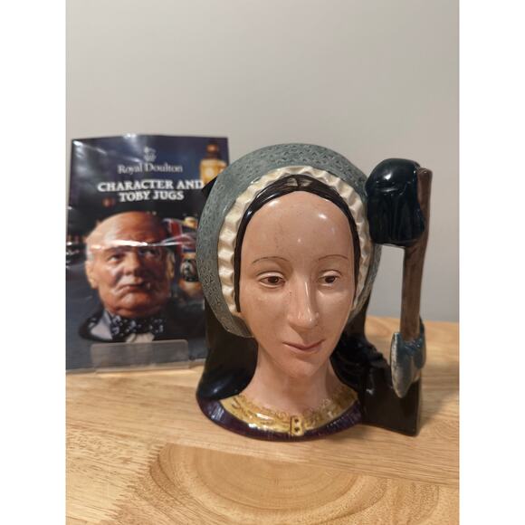 Royal Doulton Anne Boleyn Character Toby Jug Mug Made in England D6644 1975 JL - Picture 1 of 12